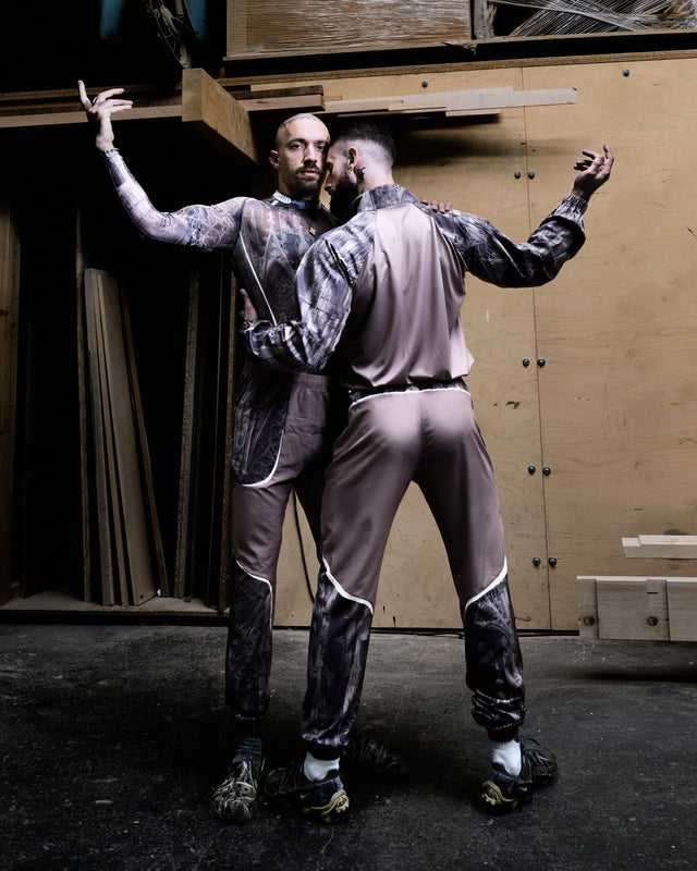 The Carpenter, Camo set.